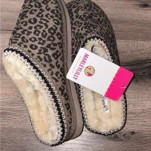 Marleylilly Leopard Print Women's Slippers
